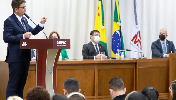 Gladson participa de aniversário do MPAC e destaca trabalho do órgão no combate ao crime organizado